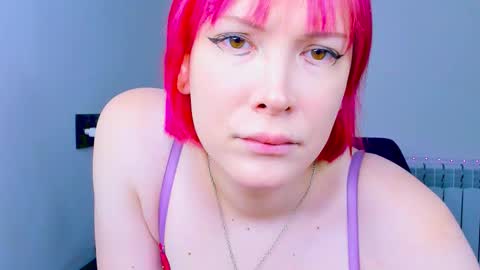 Snapshot of tenebrise chatting on 10/06/25, 01:25 Kira online show from 10/06/25, 01:25