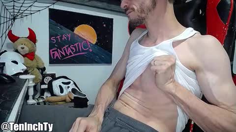 Ty online show from 10/27/25, 04:55