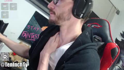 Ty online show from 11/17/25, 04:18