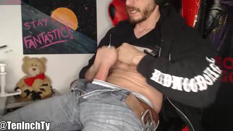 Ty online show from 11/26/25, 10:00