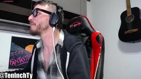 Snapshot of teninchty chatting on 02/15/26, 03:47 Ty online show from 02/15/26, 03:47