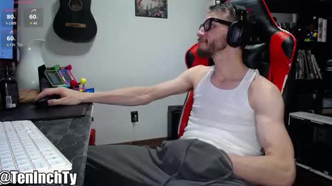 Snapshot of teninchty chatting on 02/25/26, 03:49 Ty online show from 02/25/26, 03:49