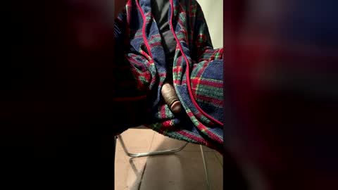 Snapshot of tenninchdick chatting on 05/20/26, 03:02 TENNinchDick online show from 05/20/26, 03:02