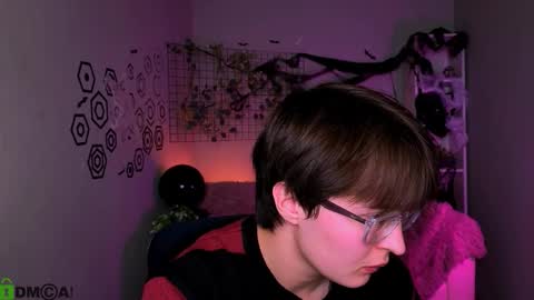 teo_wilson online show from 10/30/25, 02:18