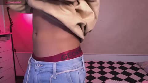 teo browny online show from 11/30/25, 10:14