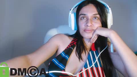 Lisa online show from 10/25/25, 08:03