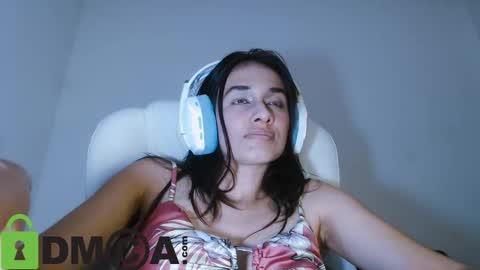 Lisa online show from 11/17/25, 01:00