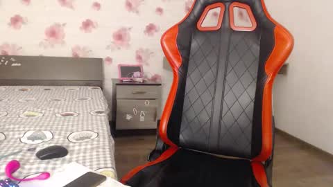 teressa_lovee online show from 04/15/26, 10:10