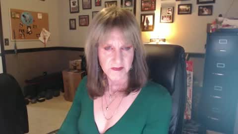 terilee59 online show from 02/16/26, 12:29