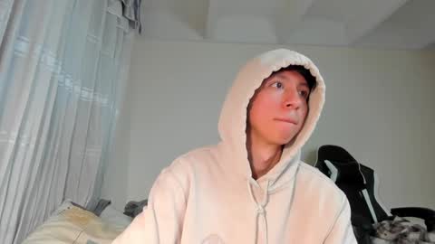 Juanfe  online show from 12/24/24, 03:16