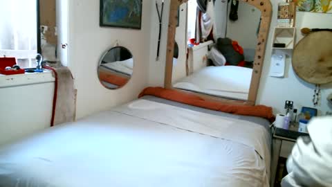 Axle online show from 01/16/25, 04:18