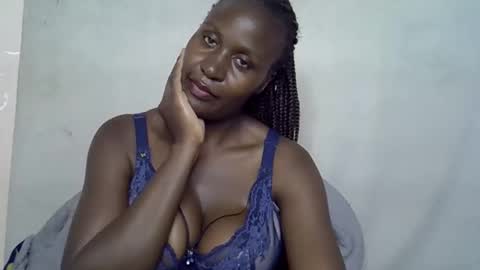 terriam online show from 11/28/25, 09:56