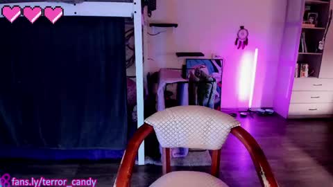 Snapshot of terror_candy chatting on 06/01/26, 03:41 CRY BABY online show from 06/01/26, 03:41