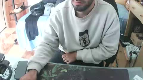 Snapshot of terwosdex chatting on 11/08/25, 03:01 terwosdex online show from 11/08/25, 03:01