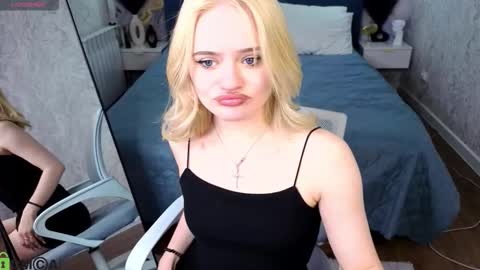 Snapshot of tessa_ashe chatting on 03/04/26, 08:53 Tessa online show from 03/04/26, 08:53