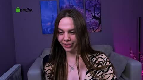 Snapshot of tessa_hit chatting on 11/08/25, 12:38 Tessa online show from 11/08/25, 12:38