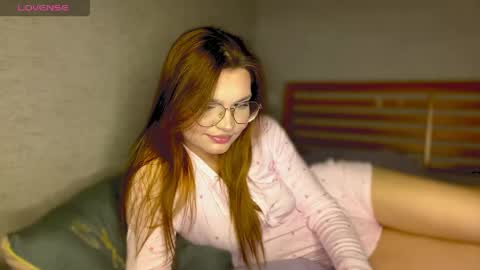 Tessa online show from 05/03/26, 06:25