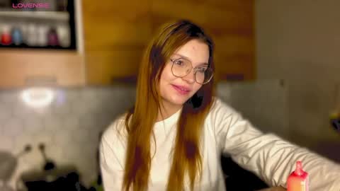 Tessa online show from 05/24/26, 08:36