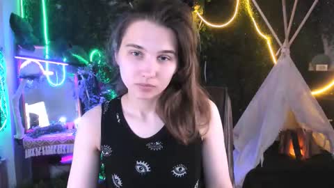 Snapshot of tessamill chatting on 10/06/25, 05:16 Tessa online show from 10/06/25, 05:16