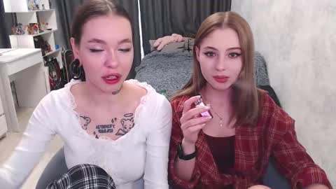 Tessa online show from 09/19/25, 09:54