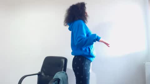 Snapshot of tessnaughty chatting on 02/07/25, 11:23 naughty tess online show from 02/07/25, 11:23