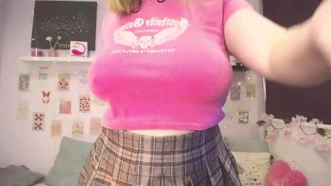 TESSA online show from 02/01/25, 04:46