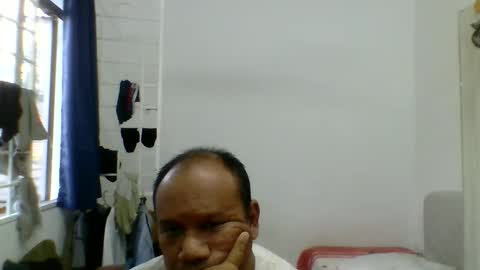 Snapshot of tested123 chatting on 04/29/26, 10:41 yours online show from 04/29/26, 10:41