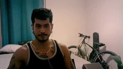 Milo online show from 11/04/25, 03:49