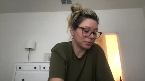 Daphne Summers online show from 11/01/25, 06:43