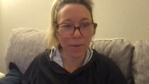 Snapshot of texas_blonde chatting on 04/30/26, 01:34 Daphne Summers online show from 04/30/26, 01:34