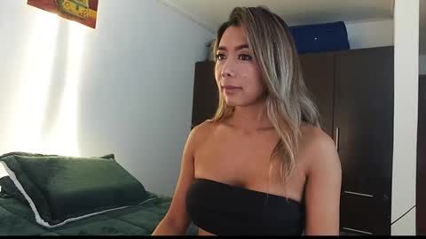 Snapshot of texas_curvykitten chatting on 05/24/26, 11:37 texas_curvykitten online show from 05/24/26, 11:37