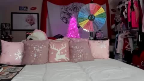 peachy online show from 01/21/25, 12:04