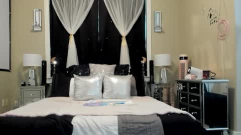 peachy online show from 04/26/26, 07:55