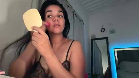 tezza smith online show from 06/08/26, 11:49