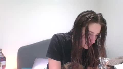 Tessa online show from 02/05/26, 05:01