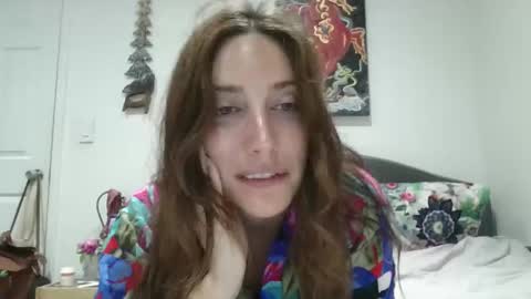 Snapshot of tfeather0532 chatting on 05/26/26, 02:18 Tessa online show from 05/26/26, 02:18