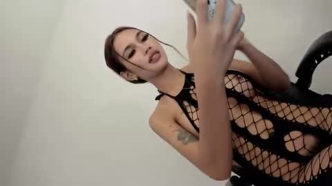 Snapshot of tgirl_luna69 chatting on 07/17/26, 06:02 Luna online show from 07/17/26, 06:02