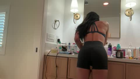 Snapshot of tgirltoesx chatting on 05/11/26, 09:56 babygirlmami online show from 05/11/26, 09:56