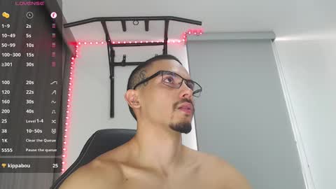 Snapshot of th_russ chatting on 12/21/24, 03:20 INSTAGRAM Th1rss online show from 12/21/24, 03:20