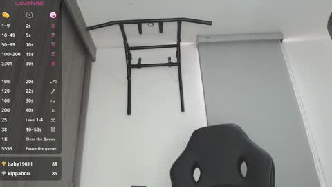 Snapshot of th_russ chatting on 01/06/25, 04:23 INSTAGRAM Th1rss online show from 01/06/25, 04:23