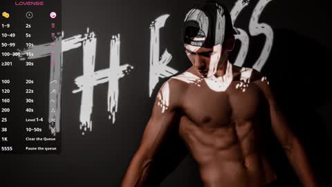 Snapshot of th_russ chatting on 02/12/25, 03:27 INSTAGRAM Th1rss online show from 02/12/25, 03:27