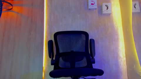 thaddeus king online show from 02/12/25, 02:56