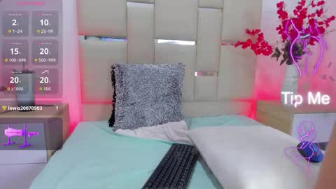 Thaily online show from 11/14/25, 02:21