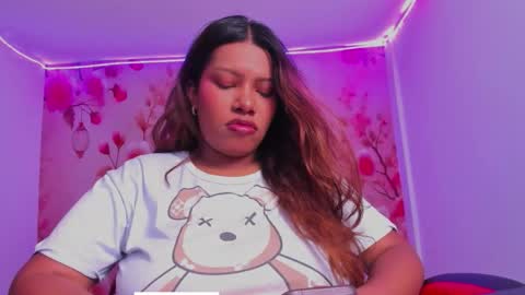 Andreina online show from 11/01/25, 04:25