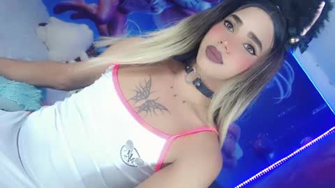 Thalia Girl online show from 02/21/25, 08:49