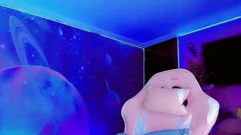 Thalia Girl online show from 03/31/26, 10:43