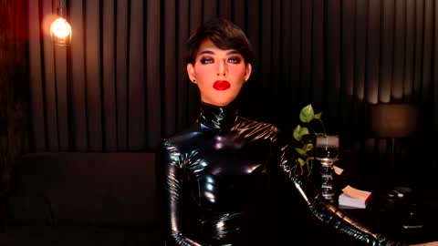 Thalia Saint online show from 01/07/25, 09:07