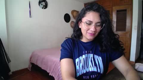    online show from 09/12/25, 06:19