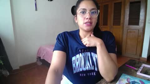    online show from 10/01/25, 06:25