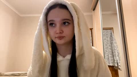 Yumi online show from 02/09/26, 02:10